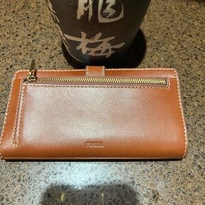 Fossil Tan Leather Wallet with Gold Accent